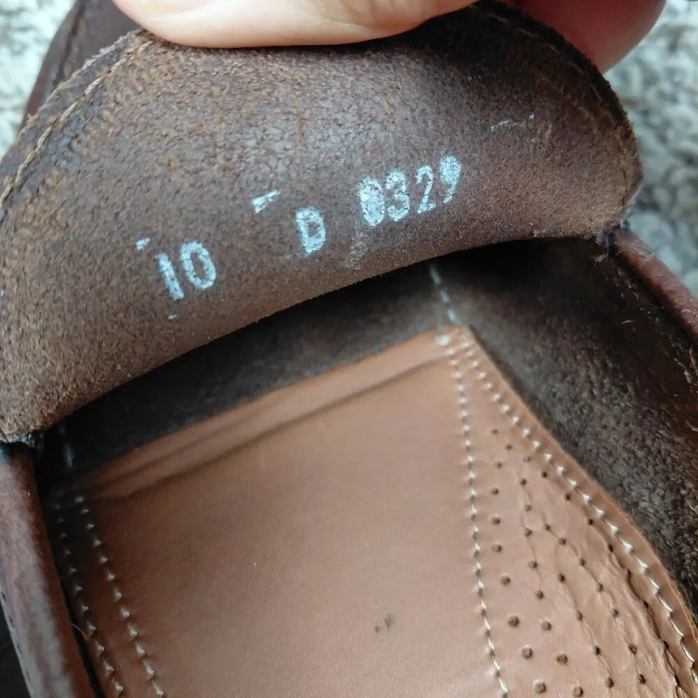 Oak Street Bootmakers Slip On Loafers Mens Size 10 D Brown Leather USA Shoes